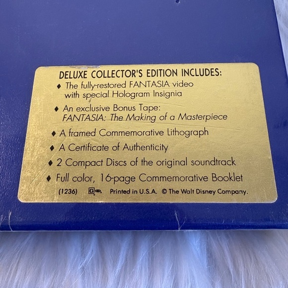 Disney Fantasia Blue and Gold Packaging Deluxe collection - Picture 3 of 7